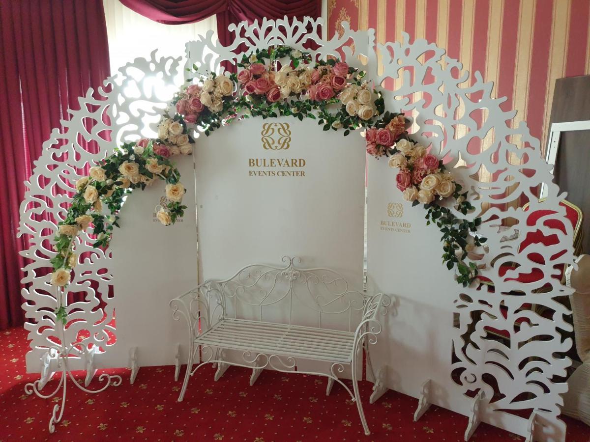 Hotel Bulevard Făgăraş Εξωτερικό φωτογραφία