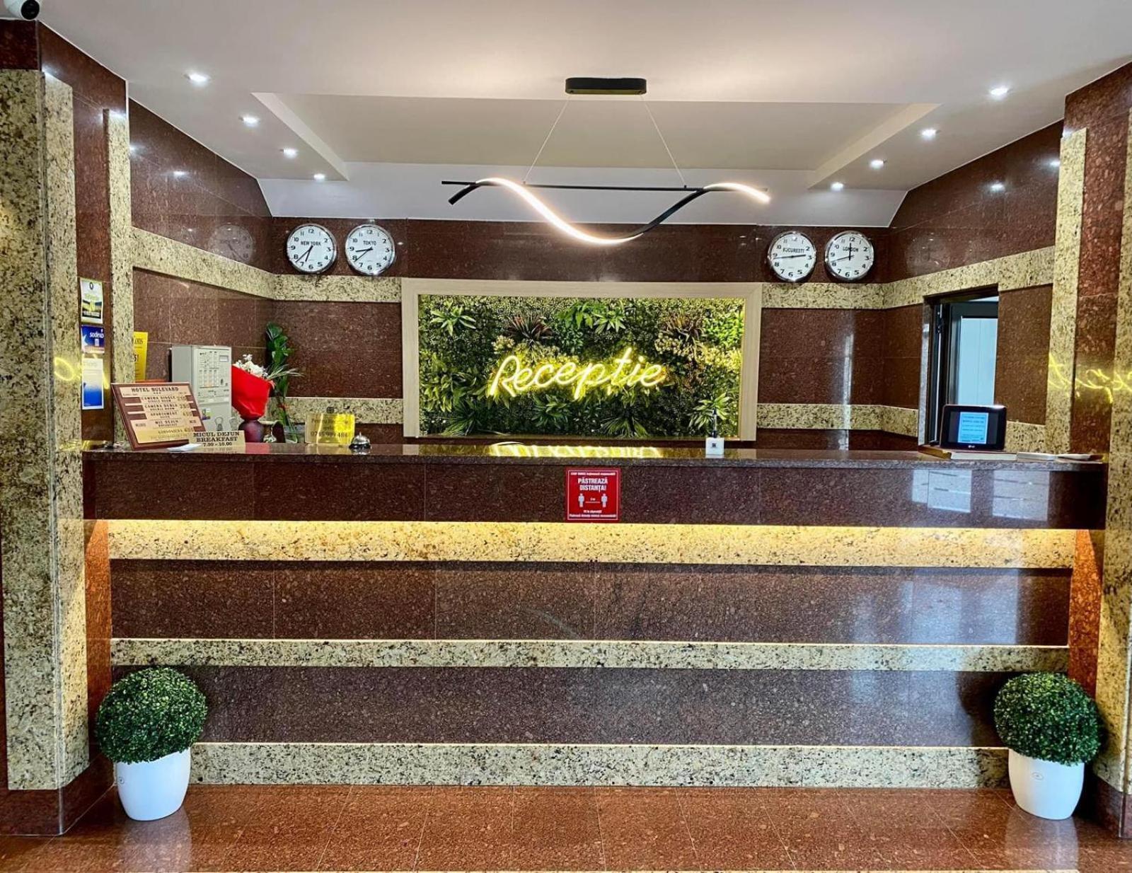 Hotel Bulevard Făgăraş Εξωτερικό φωτογραφία
