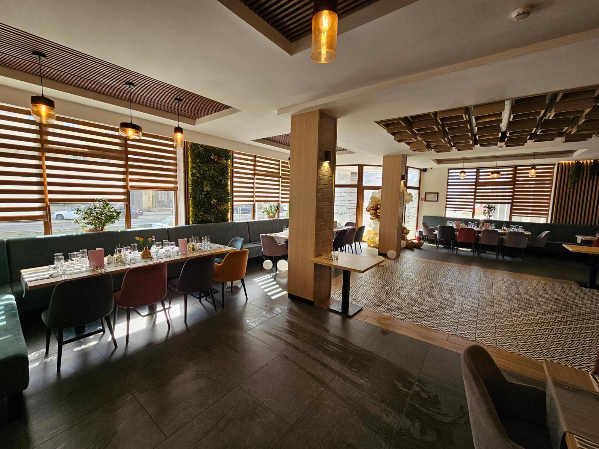 Hotel Bulevard Făgăraş Εξωτερικό φωτογραφία