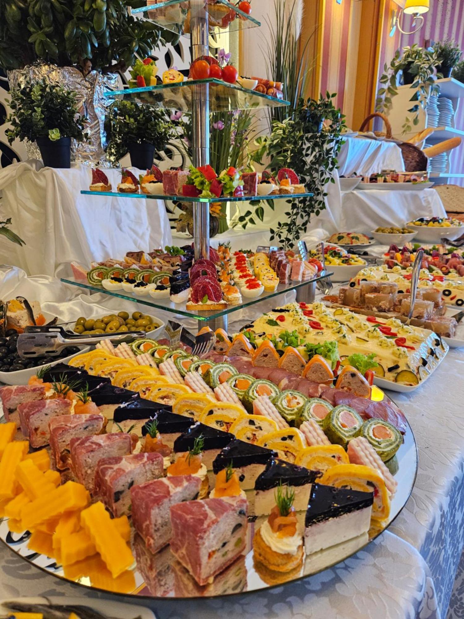Hotel Bulevard Făgăraş Εξωτερικό φωτογραφία