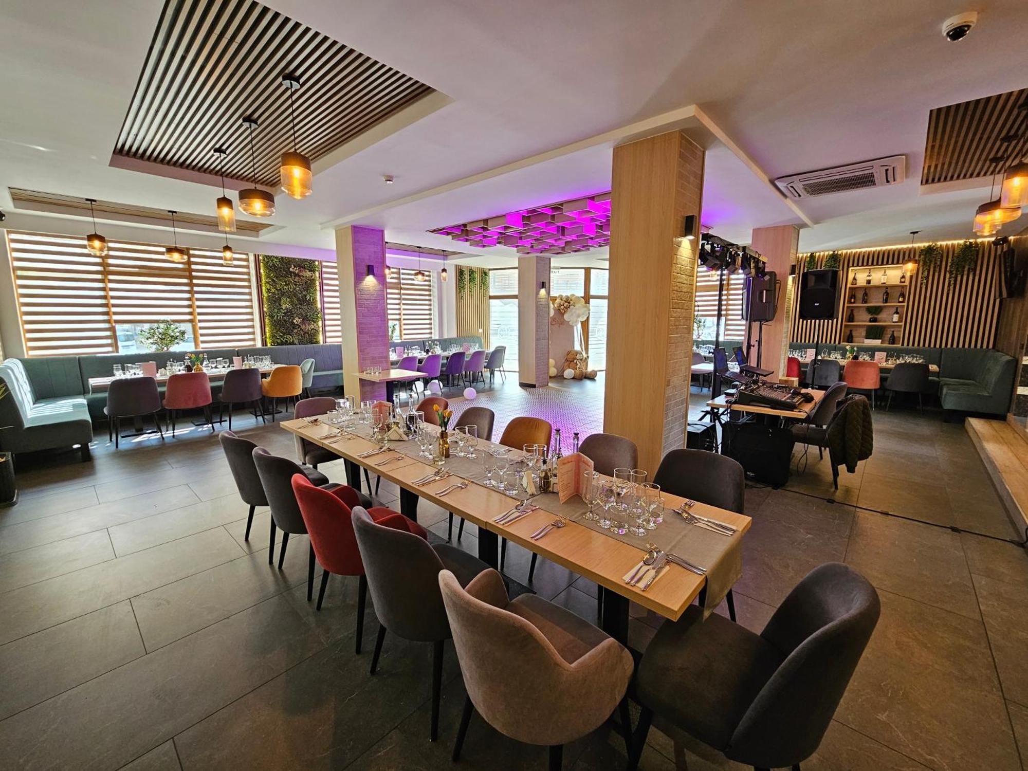 Hotel Bulevard Făgăraş Εξωτερικό φωτογραφία