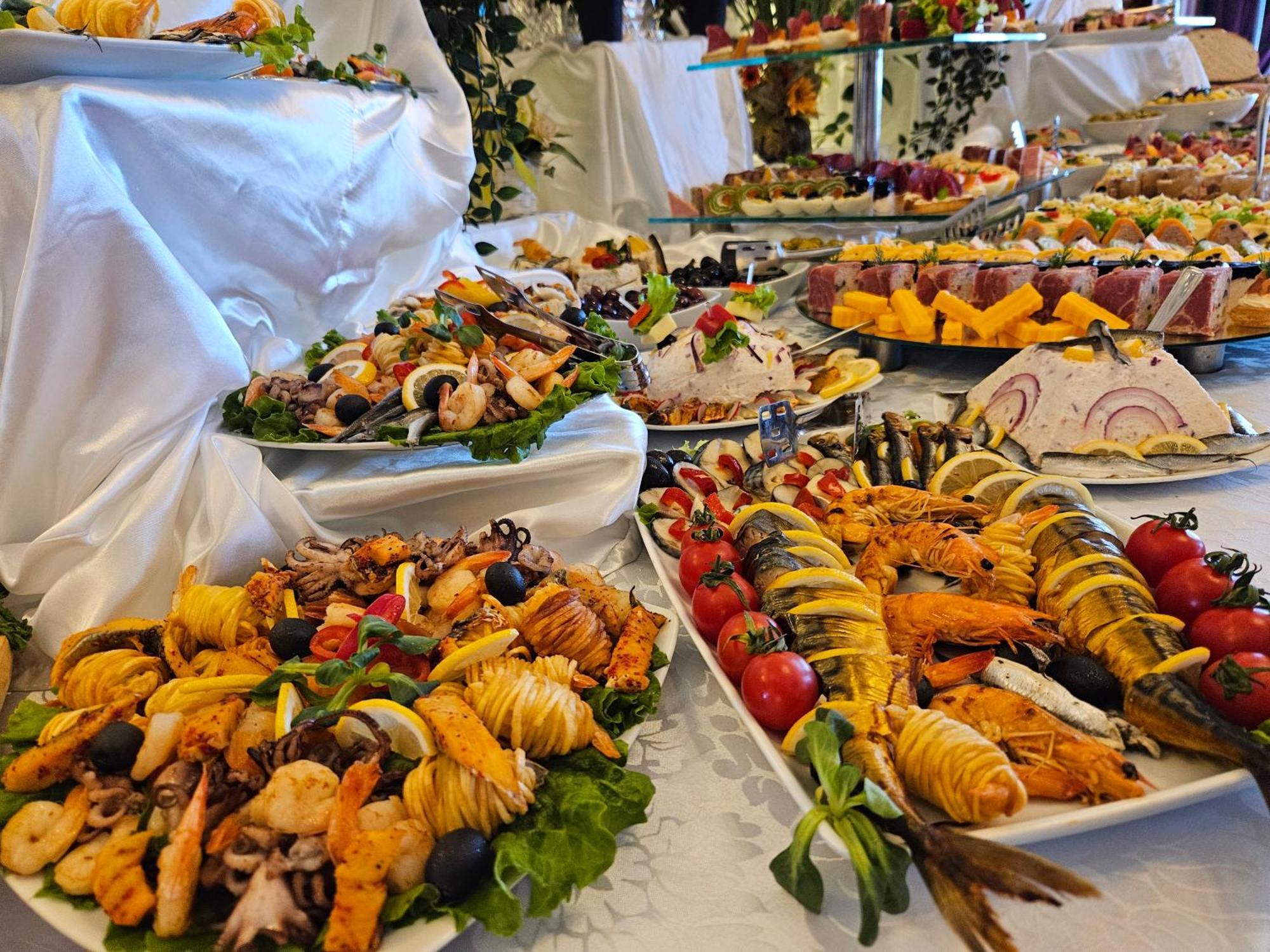 Hotel Bulevard Făgăraş Εξωτερικό φωτογραφία
