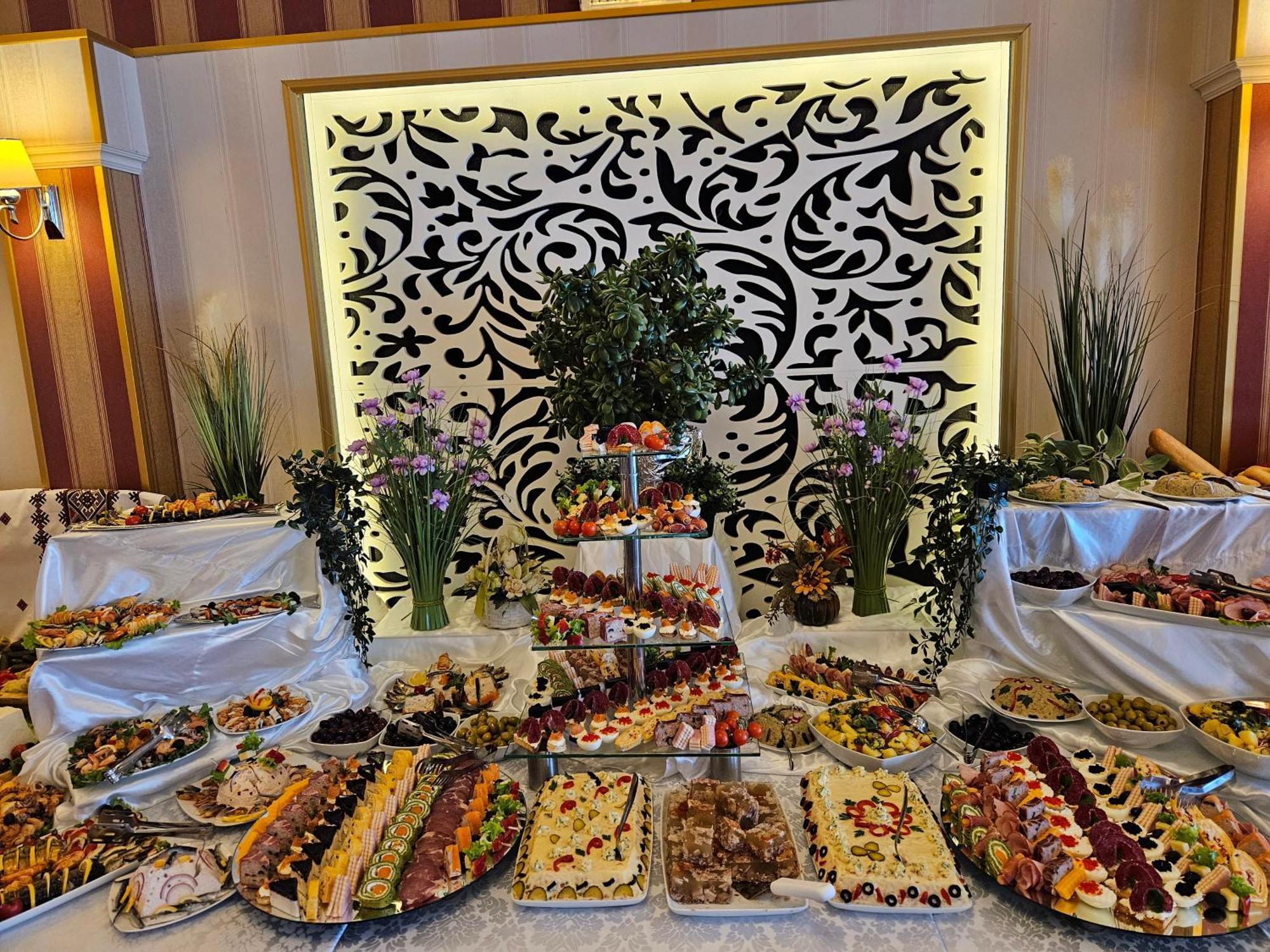 Hotel Bulevard Făgăraş Εξωτερικό φωτογραφία